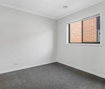 Modern Family Living with Space, Comfort & Convenience in Huntly - Photo 2