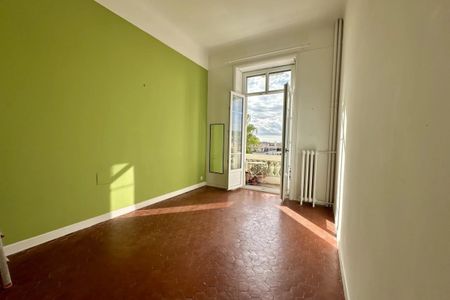 A louer à Nice, quartier de Cimiez, superbe 3 pièces dans le Palais Majestic. - Photo 4