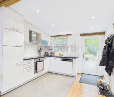 Gemütliche 3.5-Zimmer Wohnung an ruhiger Lage in Zwingen - Photo 1