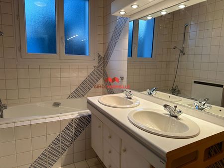 Location Appartement 3 pièces 87m² - Photo 5