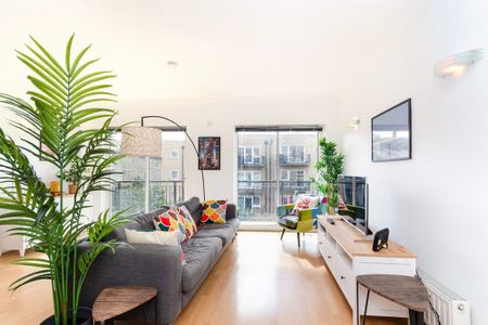 flat 12, 40 Bacon Street, London E2 6DY, UK, London - Photo 5