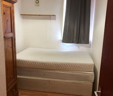 1 Bed Flat, Chorlton-Cum-Hardy, M21 - Photo 2