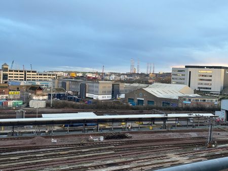 1 Bed Penthouse, Portland St, AB11 - Photo 5