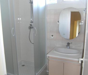 Location Appartement 2 pièces 40m² ANGERS 49100 - Photo 2
