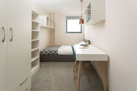 Corner House, Cathays - Photo 2