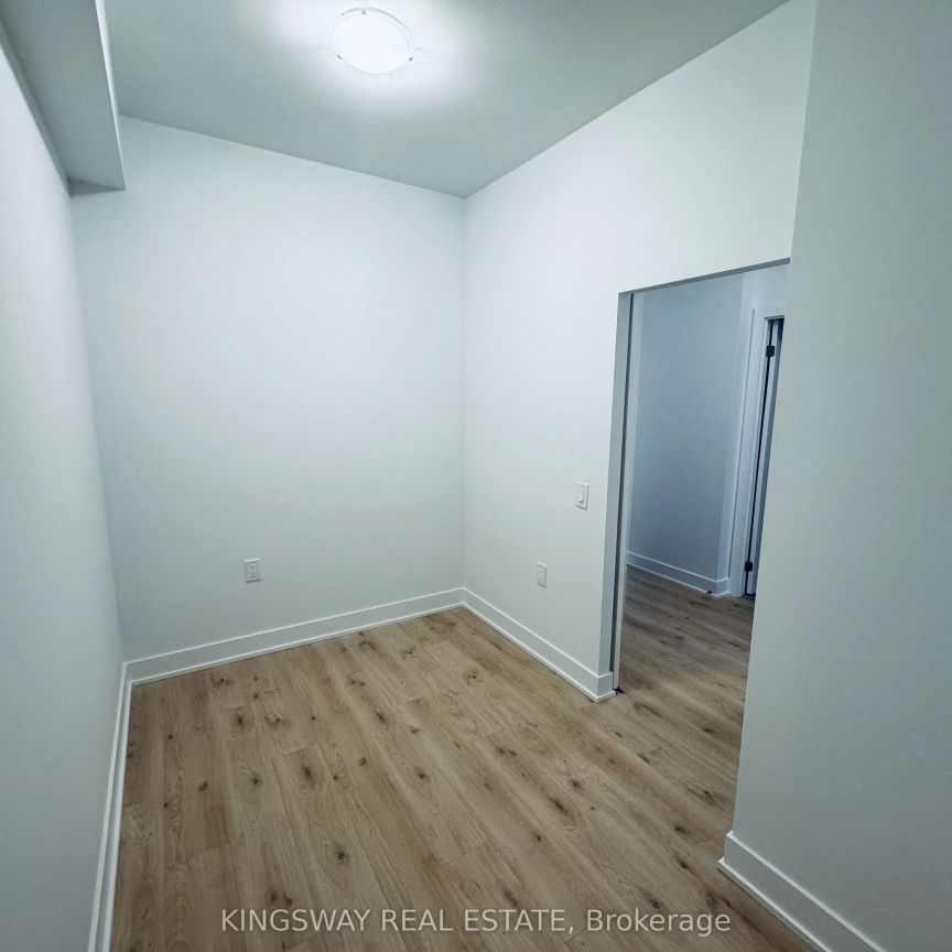 2088 James Street #804 - Photo 1