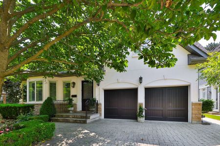 For Lease - 14 Holyrood Avenue, Oakville, Ontario - Photo 2