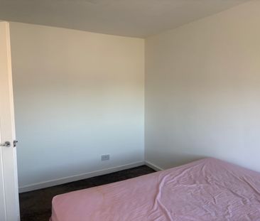 19/5 Alan Breck Gardens, Edinburgh, EH4 7JA - Photo 1