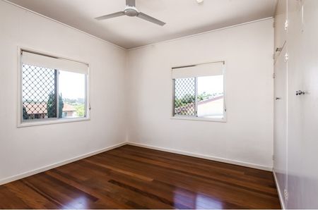 55 Flinders Street, West Gladstone - Photo 3