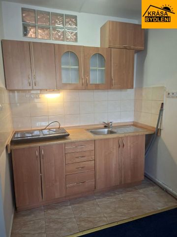 Pronájem bytu 1+kk a garsoniéry 27 m², Jarmily Glazarové , Olomouc - Photo 2