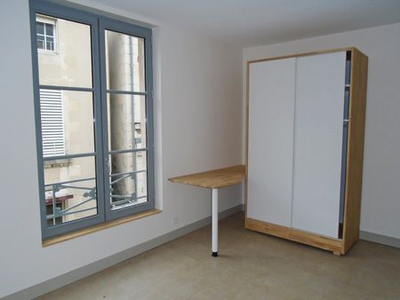 Appartement d'exception de 4 pièces - HYPER CENTRE DE POITIERS - Photo 2