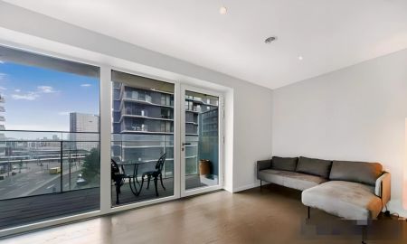 2 Bedroom 1 Bathroom - Photo 3