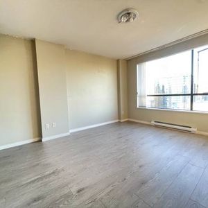 Downtown Vancouver 3Br Apartment for Rent - Photo 2