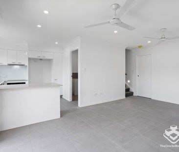 Brand new townhouses, 3bed+study & AC - Photo 6