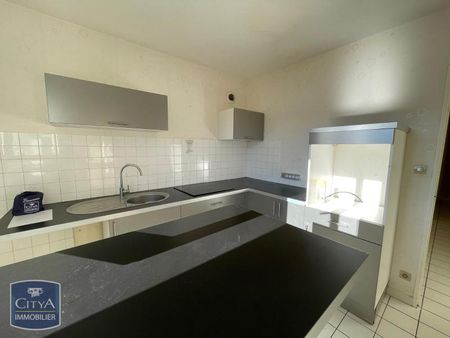 Location Appartement 3 pièces 72m² AUREC SUR LOIRE 43110 - Photo 4