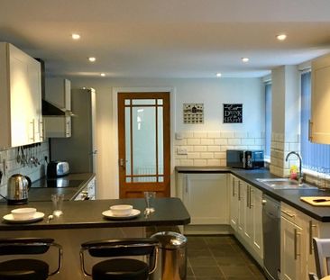 1 bedroom in a house share to rent - Photo 4