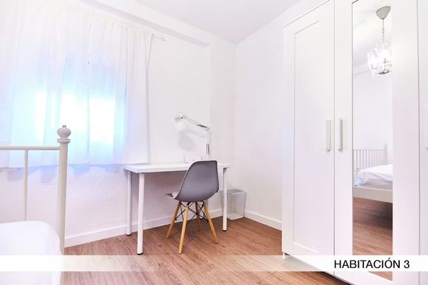 Avenida Sánchez Pizjuan, Sevilla, Andalusia 41009 - Photo 1