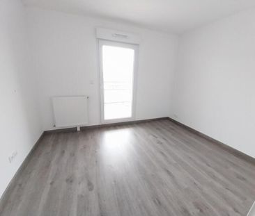 Location Appartement 2 pièces 44m² ST PRYVE ST MESMIN 45750 - Photo 3