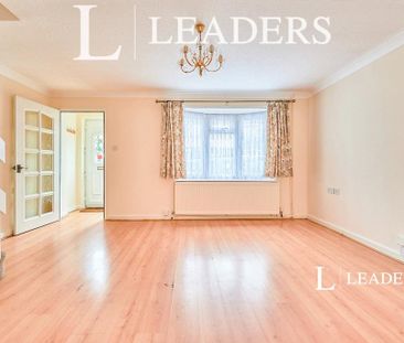 3 bedroom semi-detached house to rent - Photo 1