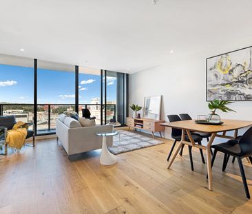 Perfectly Proportioned 2 Bedroom 2 Bathroom - Photo 1