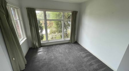 4 bedroom property in sought after school zone - Photo 3