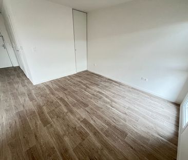 Location Appartement 1 pièce 38m² - Photo 6