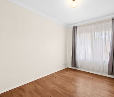 Convenient location - Photo 6