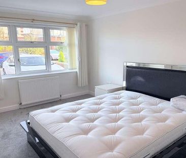 Culcheth, WA3 - Photo 2