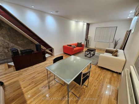 Semi-Detached Home For Lease | E8127806 - Photo 3