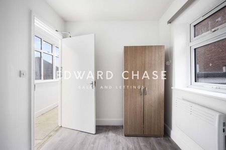 3 bedroom flat to rent - Photo 2