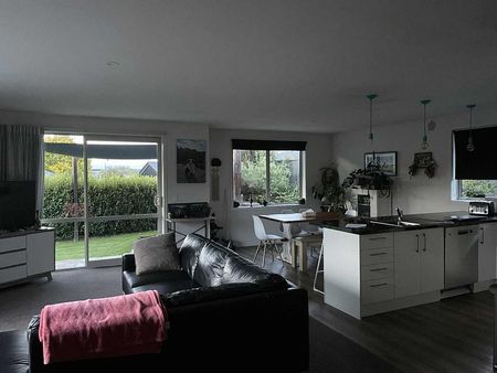 4 Bedroom Family home Winter 2026 - Photo 3