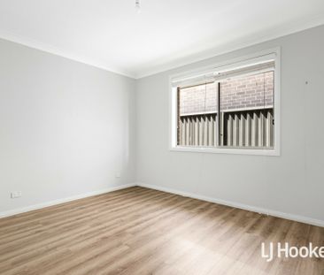 Beautiful Family Home in Great Location! - Photo 4