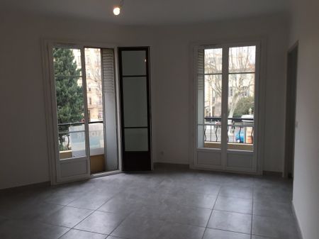 Appartement - Aix-En-Provence (13100) - 39.31 m² - - Photo 3