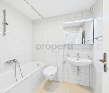 Einzigartige Wohnung in Zullwil mit 3.5 Zimmern in herrlich lichtdu... - Photo 6