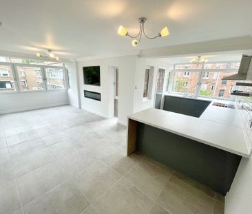 Granville Court, Lethington Avenue, G... - Photo 4