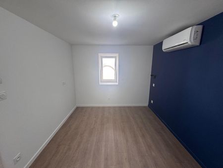 Location Appartement 2 pièces 39m² ST ETIENNE 42000 - Photo 2