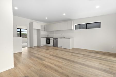 15 The Strand, Wainuiomata - Photo 3