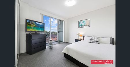 Luxurious Apartment Living - Photo 3