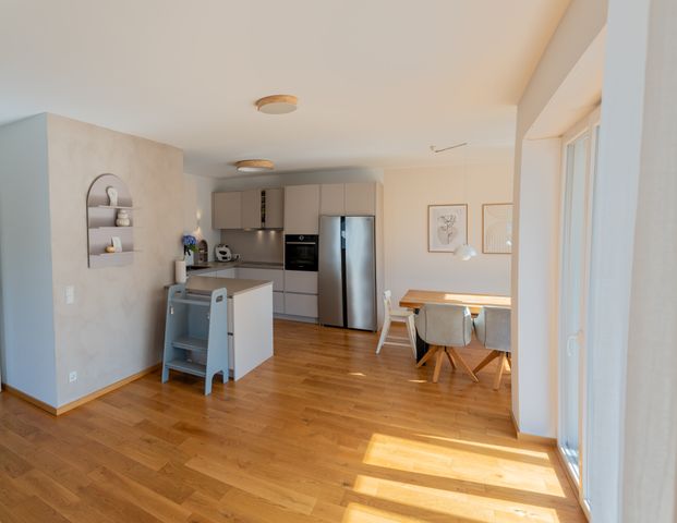 Moderne Erdgeschosswohnung mit Sauna & Garten - Photo 1