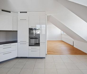 Top moderne Dachwohnung mit Galeriezimmer - Im Herzen von Flawil - Photo 6