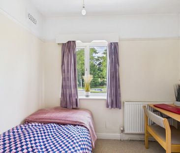3 bedroom semi-detached house to rent - Photo 5
