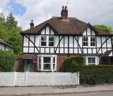 3 bedroom semi-detached house to rent - Photo 1