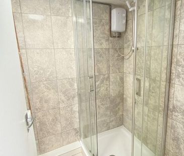 1 bedroom in a house share to rent - Photo 6