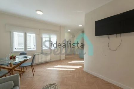 Alquiler de piso en Calle Ramiro I Rey - Foto 3