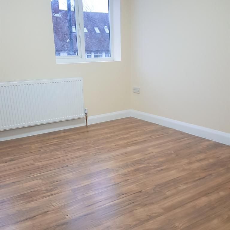 1 bedroom retirement property to rent - Photo 1