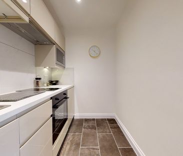 Apt 4, 23 Hyde Terrace - Photo 2