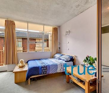 PRESTIGIOUSLY POSITIONED STUDIO APARTMENT - Photo 1