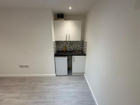 Studio to rent - Photo 4