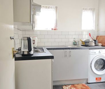 23 Woodheyes 1 - Photo 4