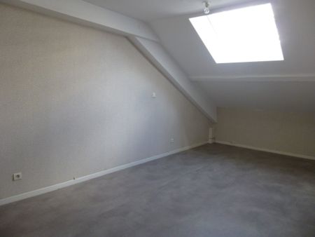 APPARTEMENT T5 A LOUER - Photo 2